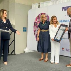 día de la mujer hispana